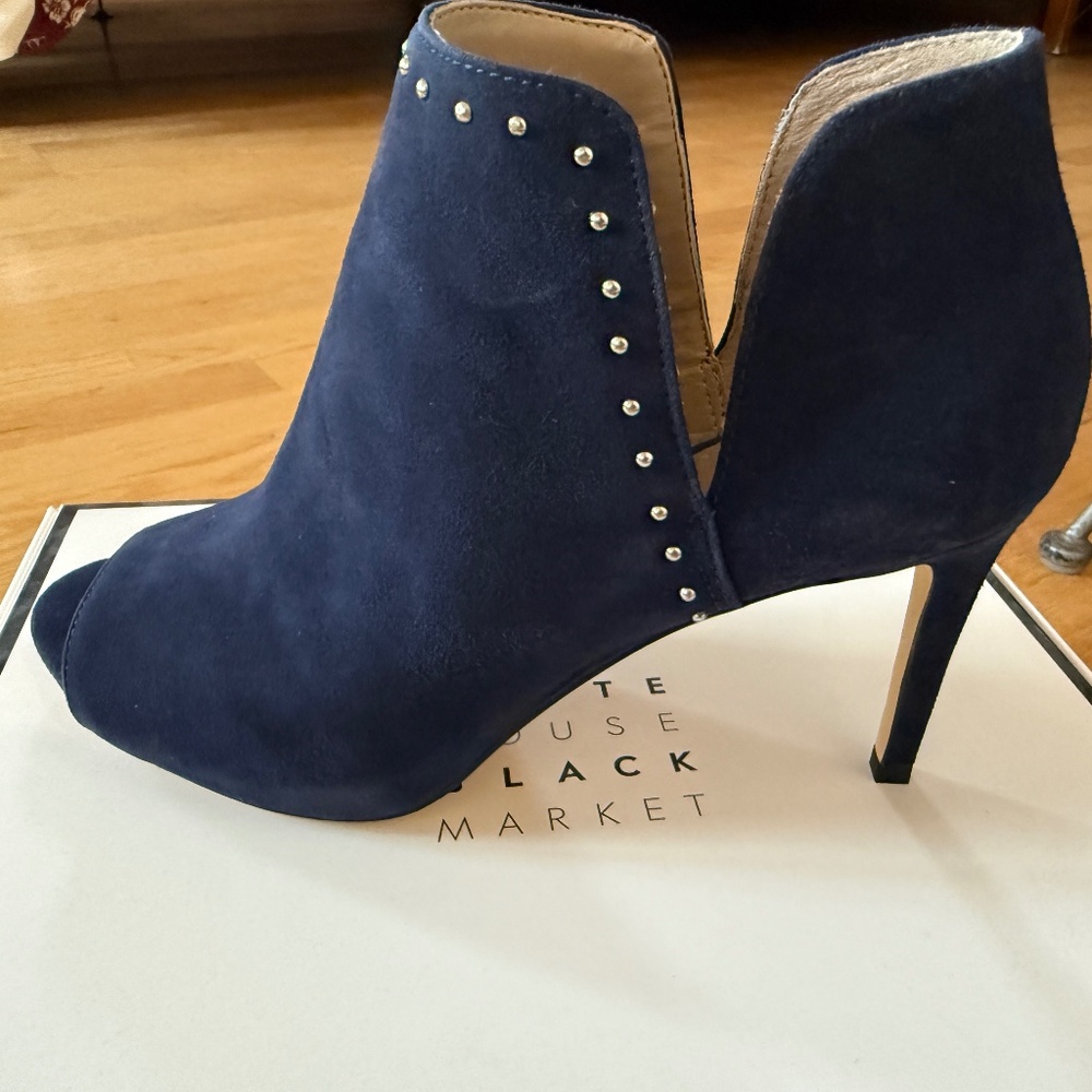 WHBM Louise suede shootie heel in Officer Blue color/ open toe - size 9